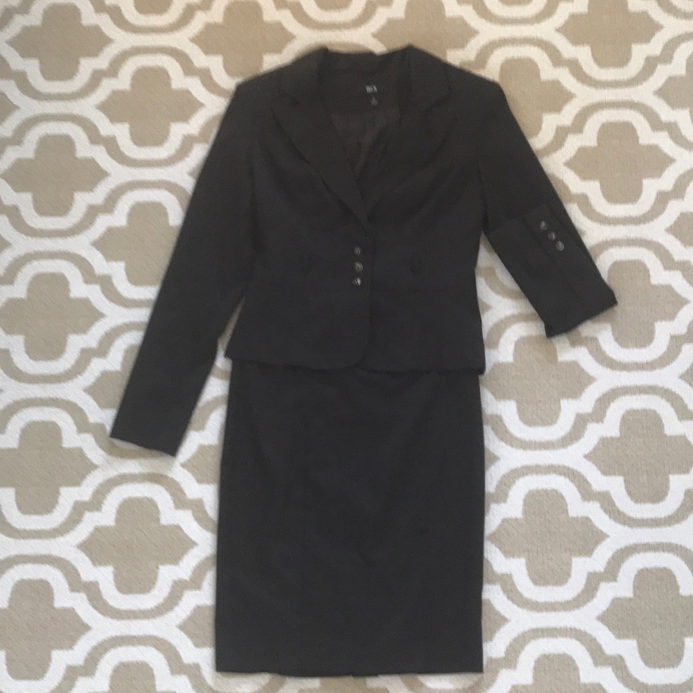 BCX juniors brown skirt/suit
